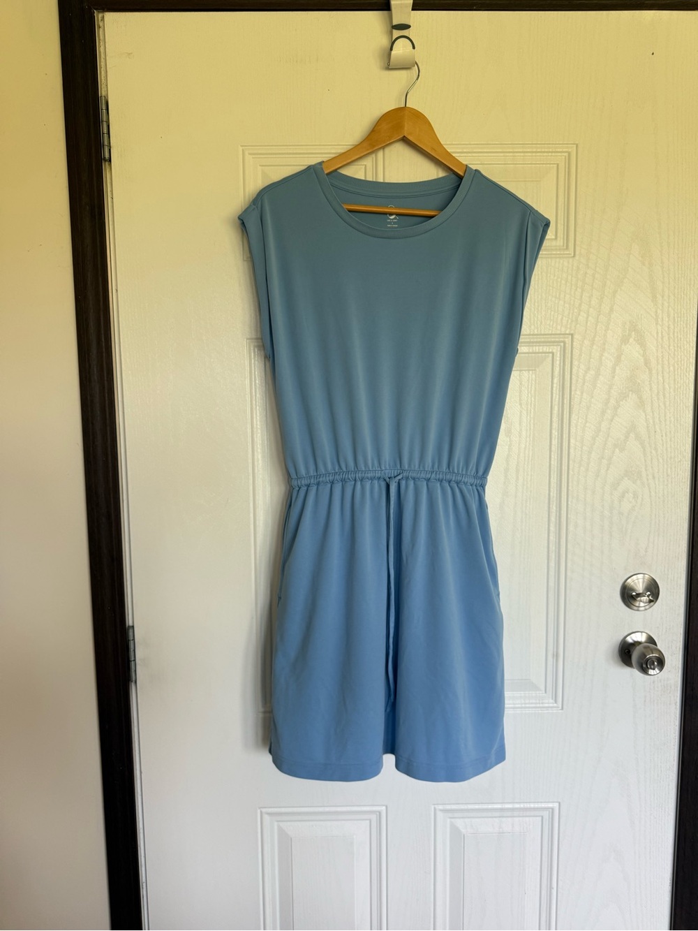 2 for $20 sale: Lou & grey blue soft athleisure dress cap sleeves and pockets